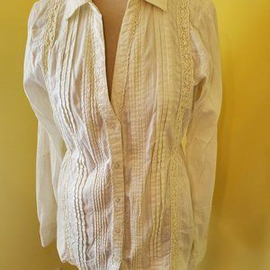 Maurices Button Down Collared Shirt size M